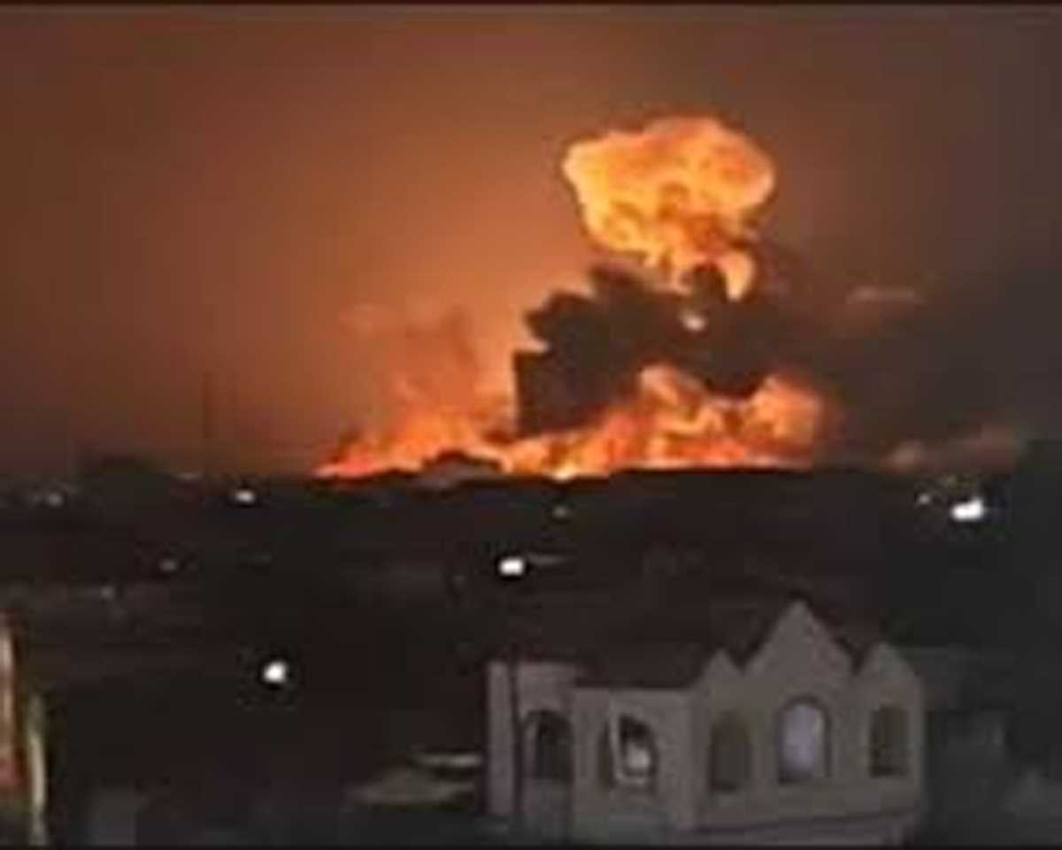 अमेरिका, ब्रिटेन ने यमन में हूती शिविरों पर हवाई हमले शुरू किए अमेरिका, ब्रिटेन ने यमन में हूती शिविरों पर हवाई हमले शुरू किए