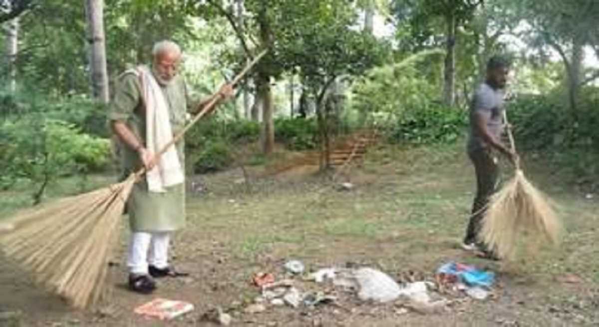 पीएम ने पहलवान अंकित बैयानपुरिया के साथ स्वच्छता अभियान में भाग लेने का वीडियो किया पोस्ट