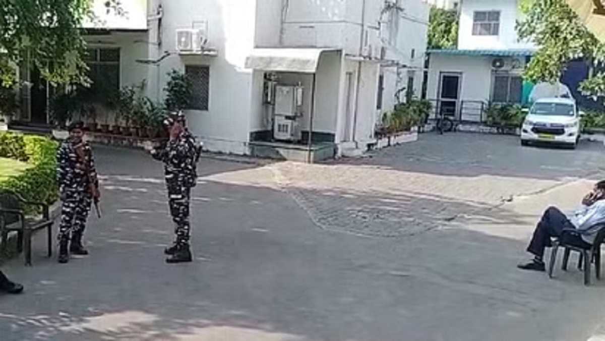 पेपर लीक मामले में ईडी ने राजस्‍थान कांग्रेस अध्यक्ष के घर पर मारा छापा