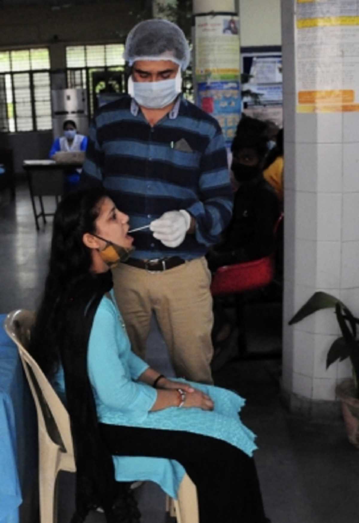 देश में कोरोना के 4858 नए मामले, 24 घंटे में 18 की गई जान