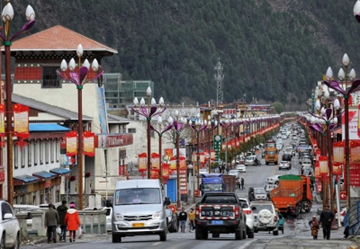 तिब्बत के 10 साल : लोगों के जीवन-स्तर में सुधार तिब्बत के 10 साल : लोगों के जीवन-स्तर में सुधार