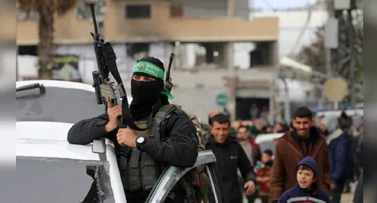 हमास आज फिलिस्तीनी कैदियों के बदले तीन इजरायली बंधकों को रिहा करेगा