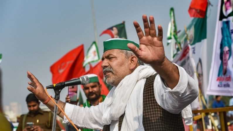 सरकार और विपक्ष पर भड़कते हुए राकेश टिकैत ने कहा-ये क्रांति चिंगारी बनेगी