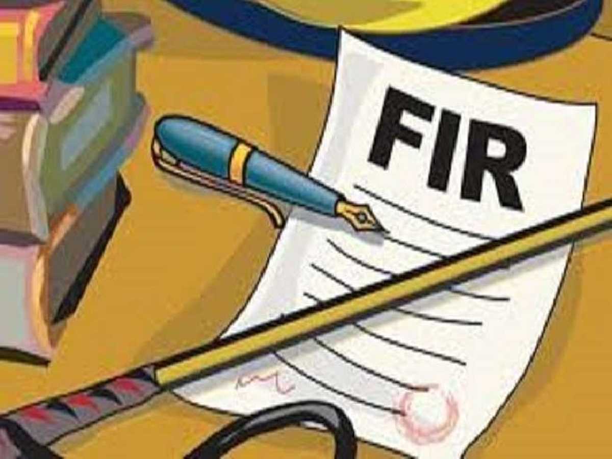 महिला पत्रकार से सोशल मीडिया फॉलोअर ने की अश्लील हरकत