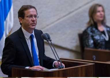 इजराइली राष्ट्रपति ने फिलिस्तीनी नेताओं को दी ईद-उल-फितर की बधाई इजराइली राष्ट्रपति ने फिलिस्तीनी नेताओं को दी ईद-उल-फितर की बधाई