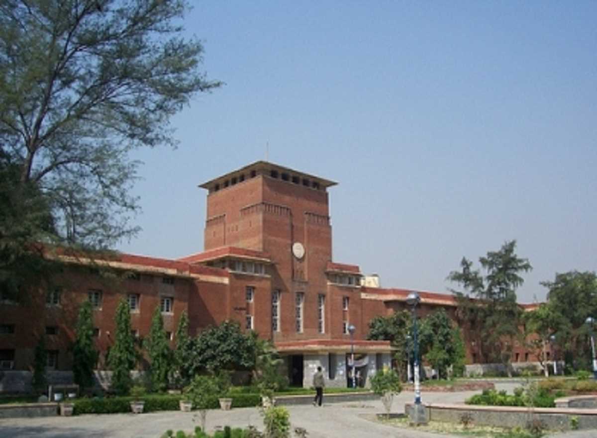 डीयू: यूजीसी सर्कुलर के 8 महीने बाद भी कॉलेजों में नॉन टीचिंग पदों पर नहीं हो रही नियुक्ति