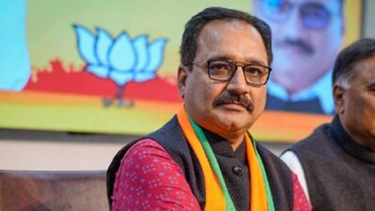 केजरीवाल के बंगले की तस्वीरों की भाजपा ने लगाई प्रदर्शनी, केसीआर के खिलाफ भी प्रोटेस्ट केजरीवाल के बंगले की तस्वीरों की भाजपा ने लगाई प्रदर्शनी, केसीआर के खिलाफ भी प्रोटेस्ट