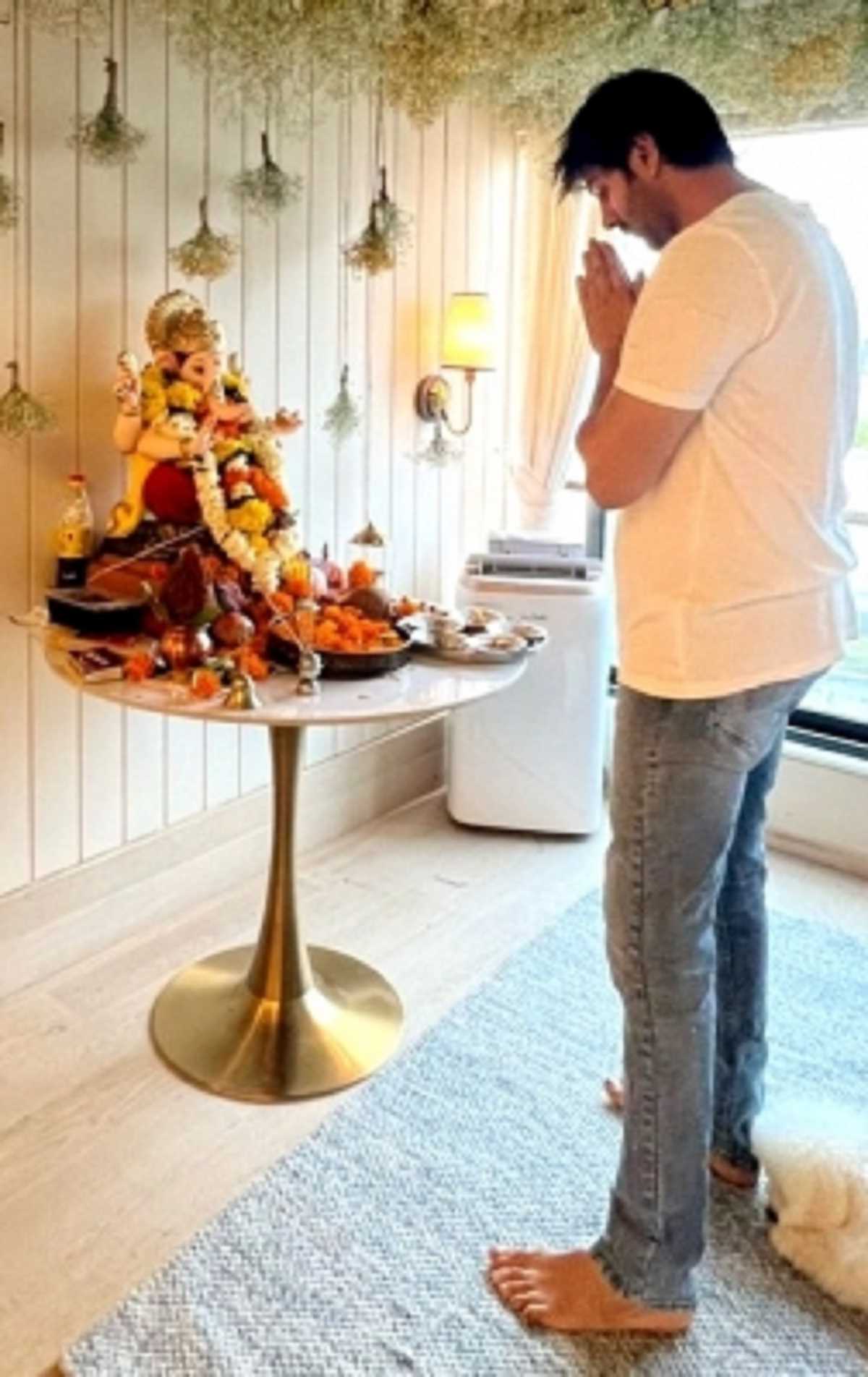 सत्य प्रेम की कथा के लिए कार्तिक आर्यन ने किया शुभ आरंभ