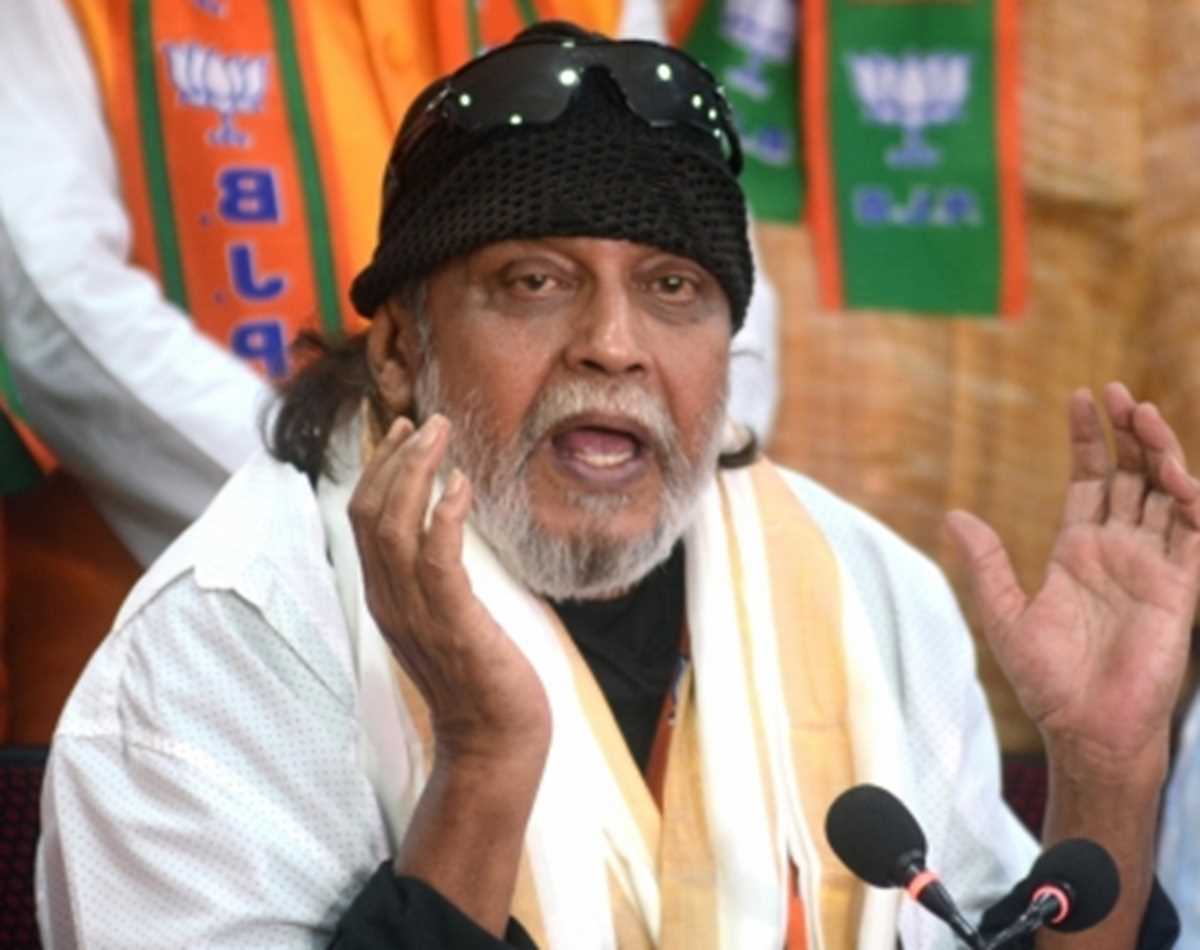 अमित शाह की अध्यक्षता में हुई बीजेपी कोर कमेटी की बैठक, मिथुन चक्रवर्ती नदारद अमित शाह की अध्यक्षता में हुई बीजेपी कोर कमेटी की बैठक, मिथुन चक्रवर्ती नदारद