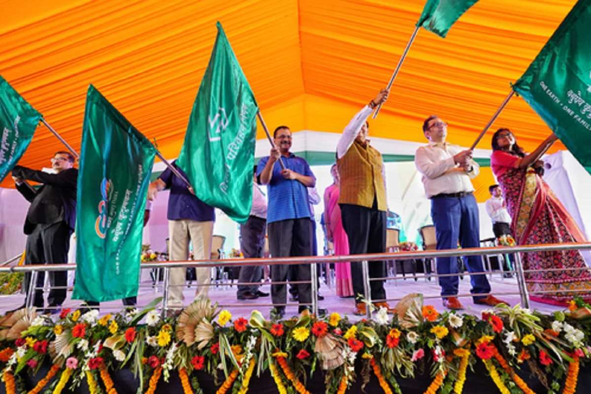 2025 तक डीटीसी के बेड़े में 8000 इलेक्ट्रिक बसें जोड़ेंगे : सीएम केजरीवाल