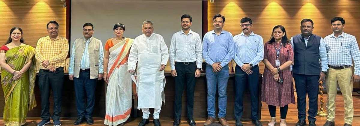 विद्यार्थियों को स्टार्टअप के लिए आयोजित हुआ जागरूकता कार्यक्रम