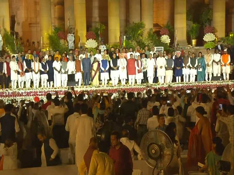 अमित शाह को गृह और राजनाथ सिंह को फिर से रक्षा मंत्रालय, अधिकतर मंत्रियों के विभाग बरकरार