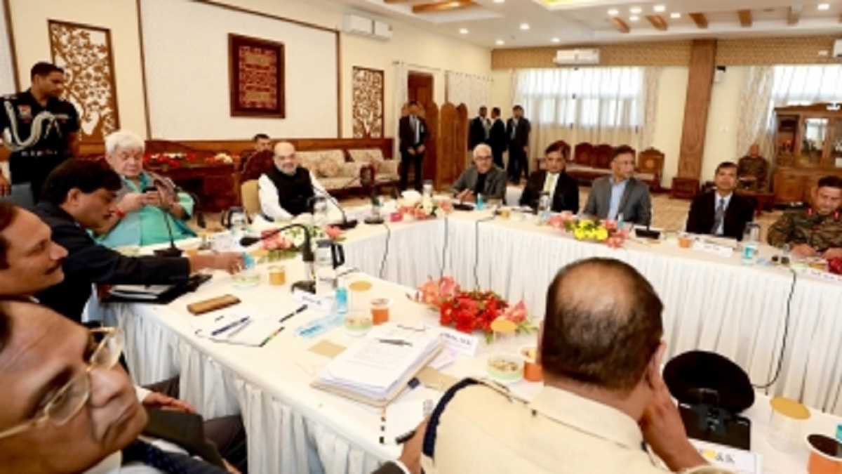 शाह ने जम्मू-कश्मीर सुरक्षा एजेंसियों से कहा- निर्दोषों को मत छुओ, दोषियों को मत छोड़ो