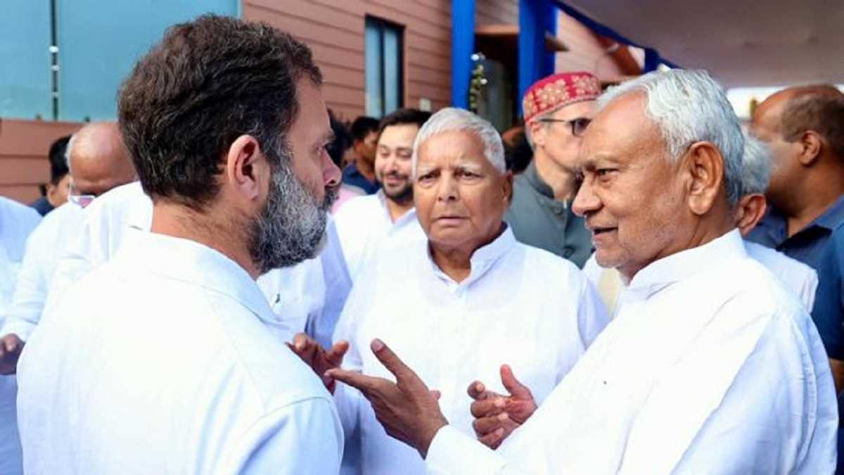 बिहार में गठबंधन सहयोगी होने के बावजूद कांग्रेस को नीतीश से ज्यादा भरोसा लालू पर बिहार में गठबंधन सहयोगी होने के बावजूद कांग्रेस को नीतीश से ज्यादा भरोसा लालू पर