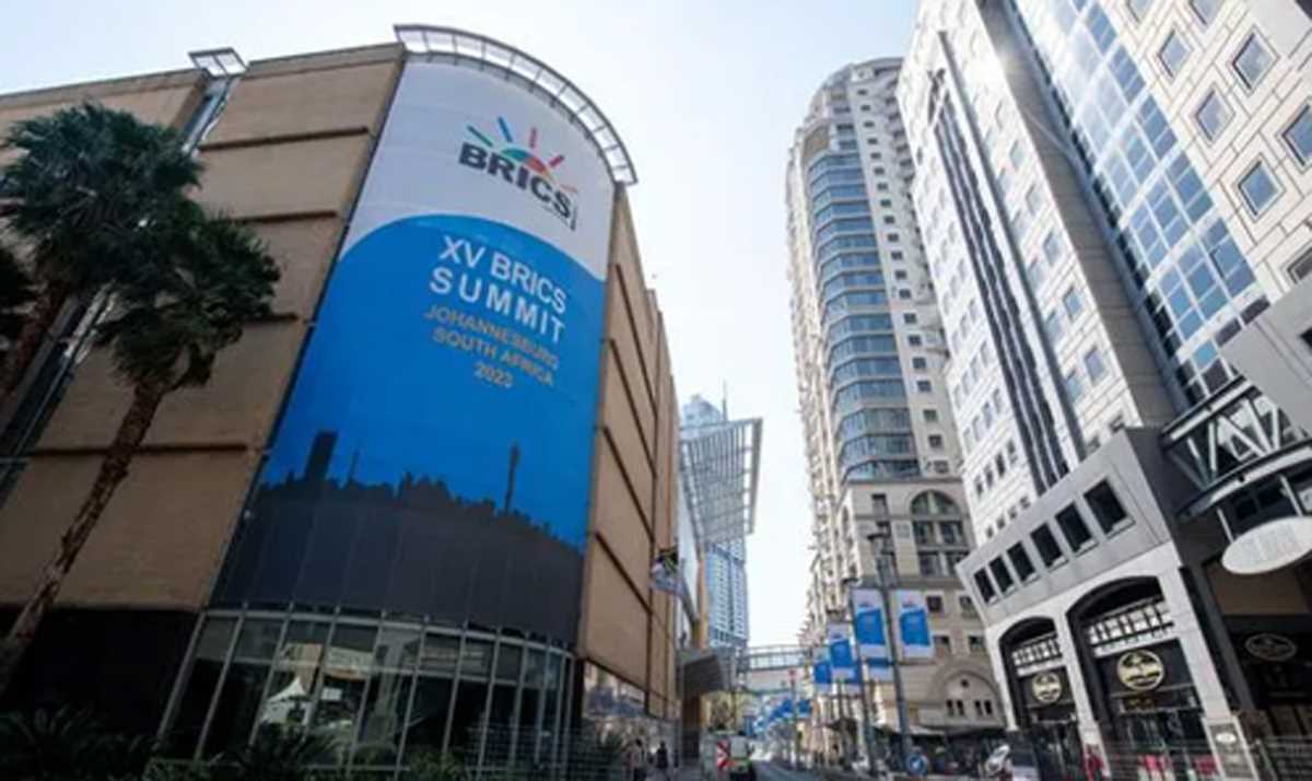 अंतरराष्ट्रीय परिस्थिति को आकार देने वाली महत्वपूर्ण शक्ति है ब्रिक्स：शी चिनफिंग