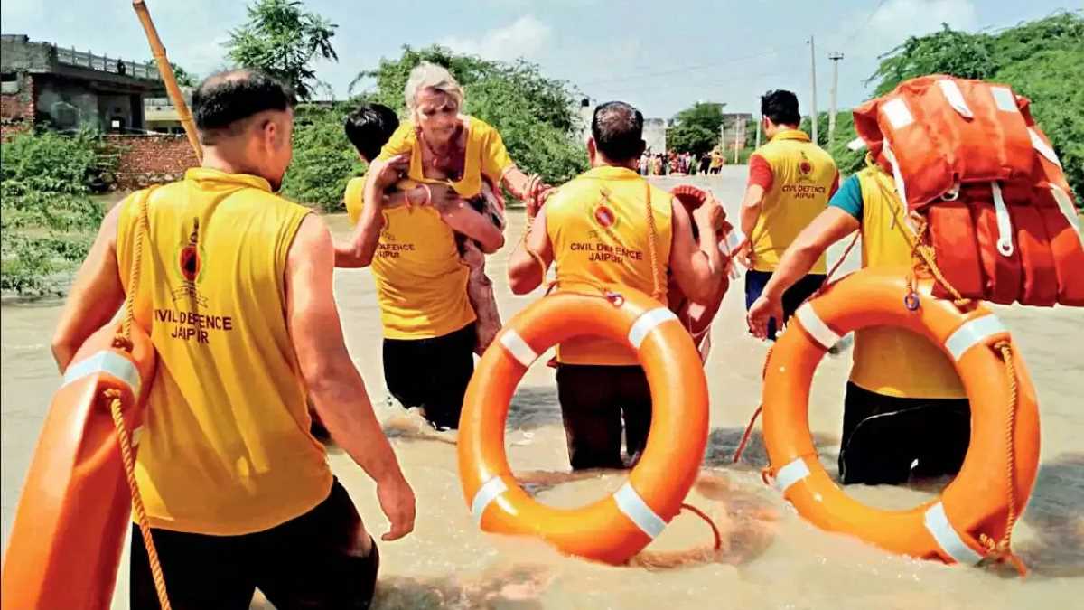 राजस्थान में बाढ़ग्रस्त इलाकों में चार हजार से अधिक लोगों को बचाया