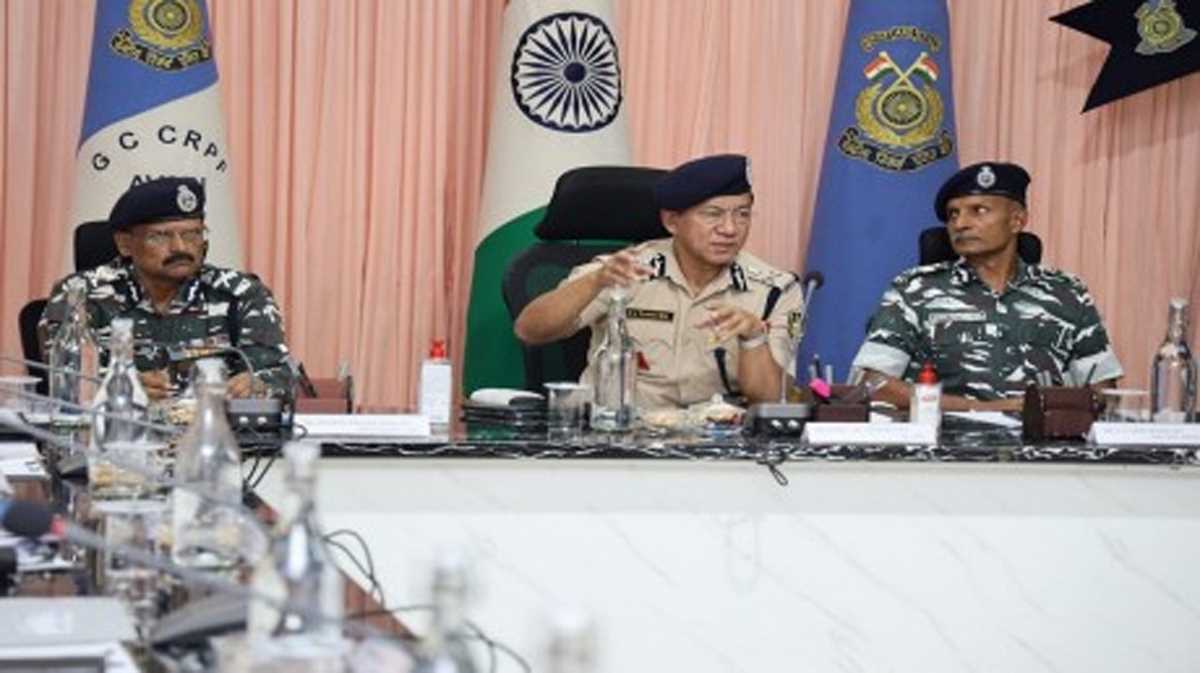 नक्सली अभियान में सीआरपीएफ को मिली बड़ी सफलता, दो राज्यों से 14 आईईडी बरामद नक्सली अभियान में सीआरपीएफ को मिली बड़ी सफलता, दो राज्यों से 14 आईईडी बरामद