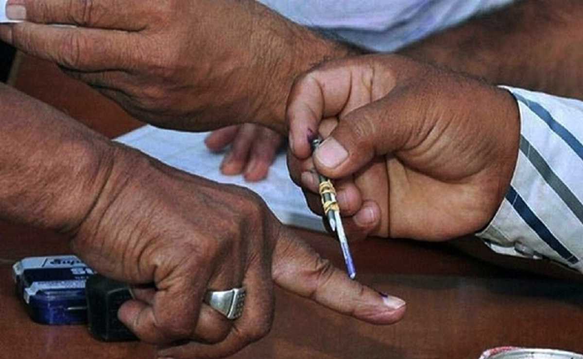 छह राज्यों की सात विधानसभा सीटों पर उपचुनाव के लिए मतदान आरंभ