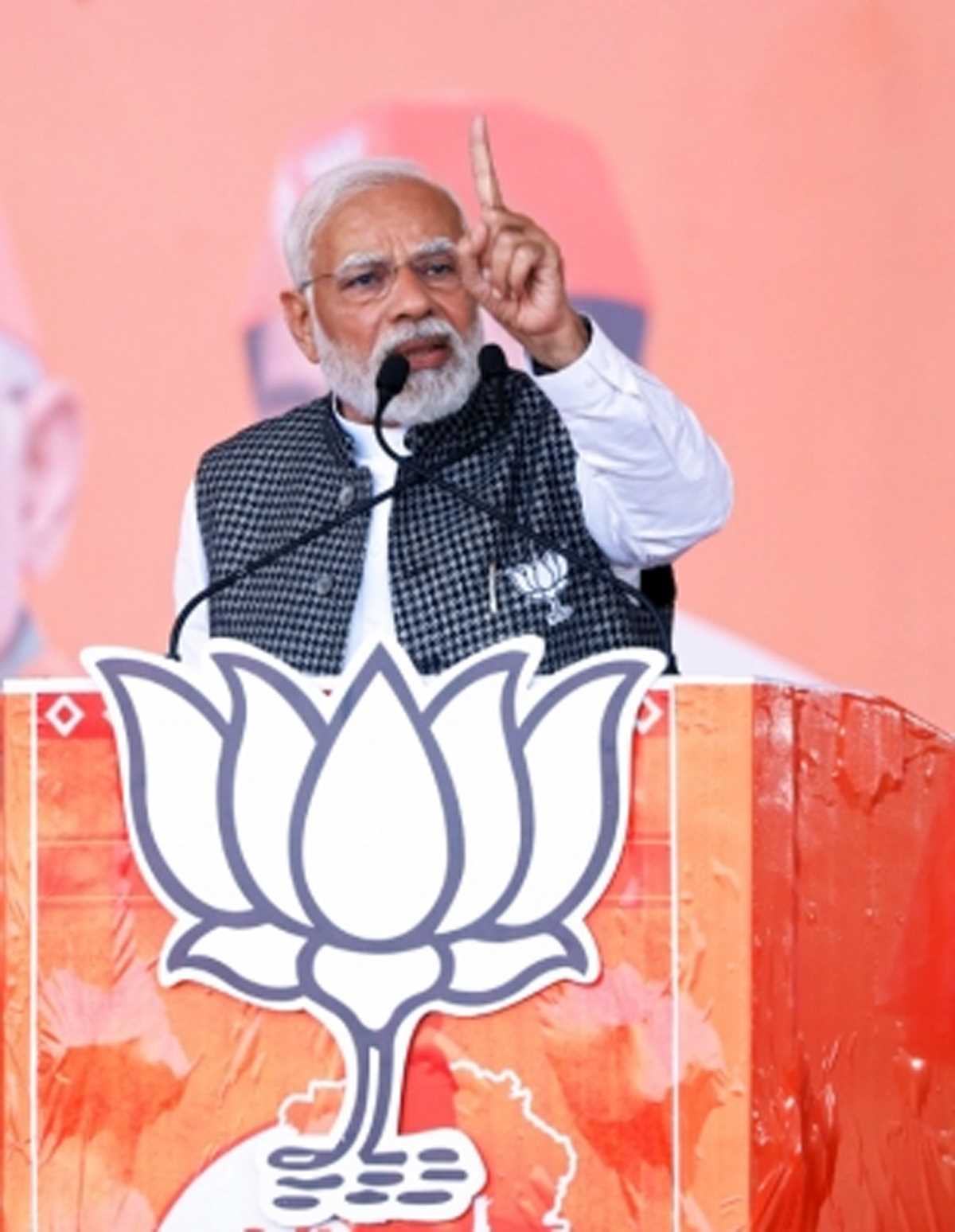 मौत का सौदागर से लेकर औकात बताने तक के बयान की मोदी ने दिलाई याद- भाजपा तय कर रही है चुनाव का एजेंडा