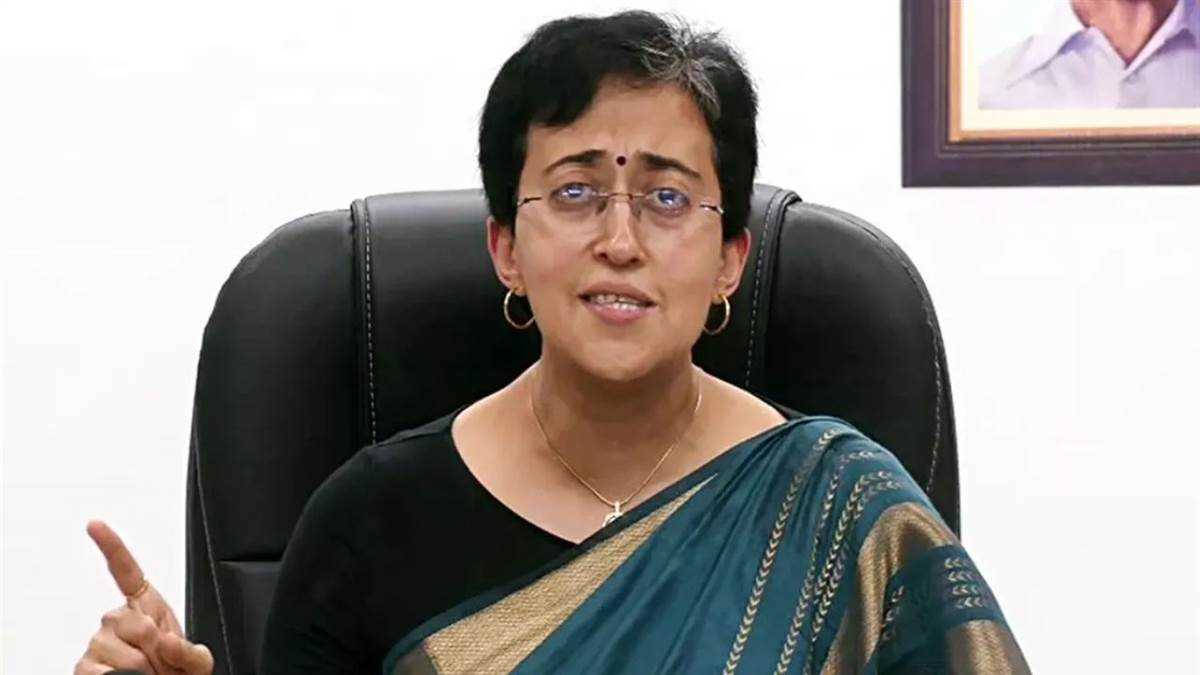 प्रदूषण के मद्देनज़र दसवीं बारहवीं कक्षा के अलावा सभी छात्रों की पढ़ाई होगी ऑनलाइन