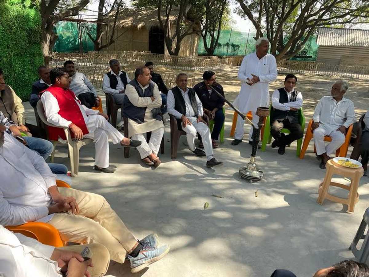 ग्रेनो प्राधिकरण के खिलाफ किसानों ने किया अनिश्चितकालीन आंदोलन का ऐलान