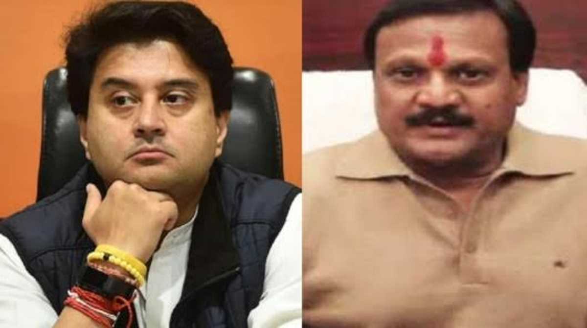 सिंन्धिया के खून में दोगलापन, अब केवल शुद्ध खून वाले कांग्रेस में