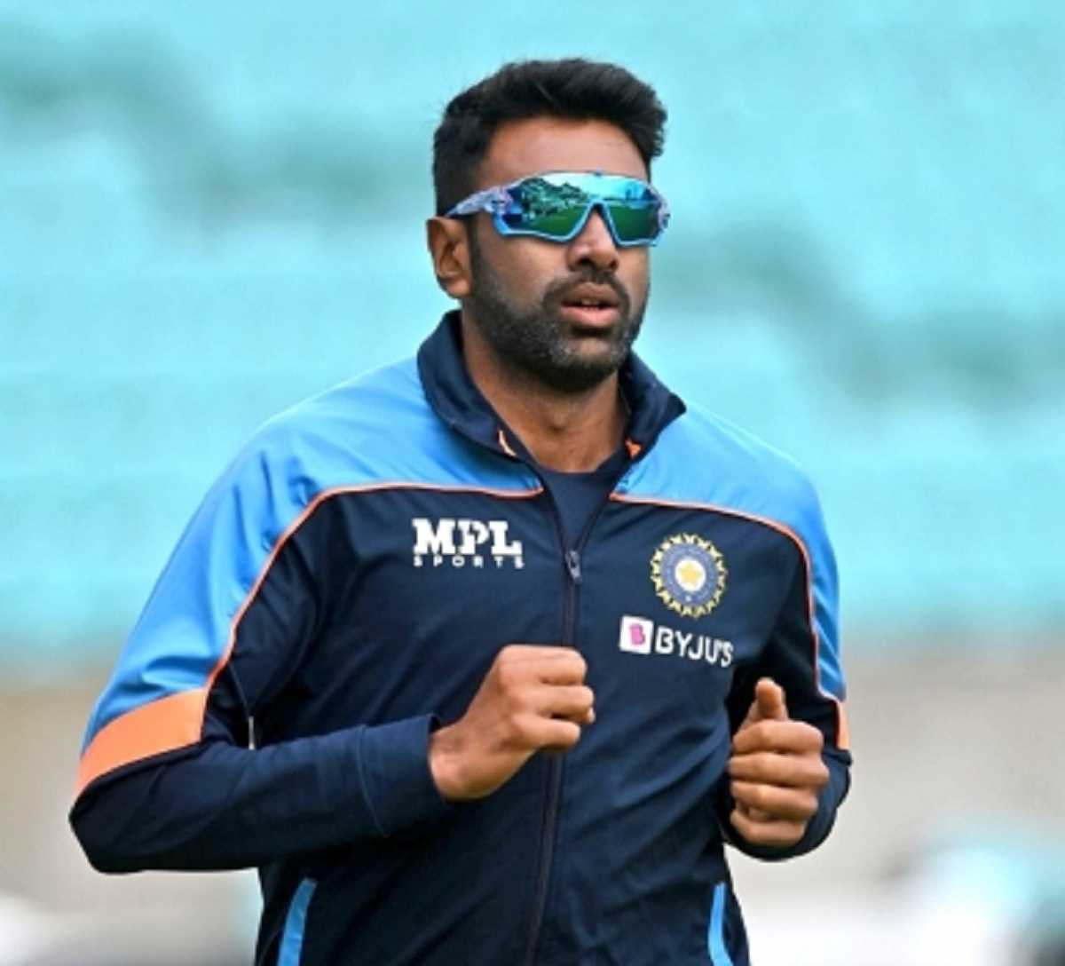 पूर्व अध्यक्ष किरण मोरे ने आश्विन को भारत की एशिया कप टीम में शामिल करने पर उठाए सवाल पूर्व अध्यक्ष किरण मोरे ने आश्विन को भारत की एशिया कप टीम में शामिल करने पर उठाए सवाल