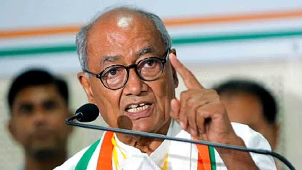 दिग्विजय ने लगाया अधिकारियों की रिपोर्ट खराब करने का आरोप