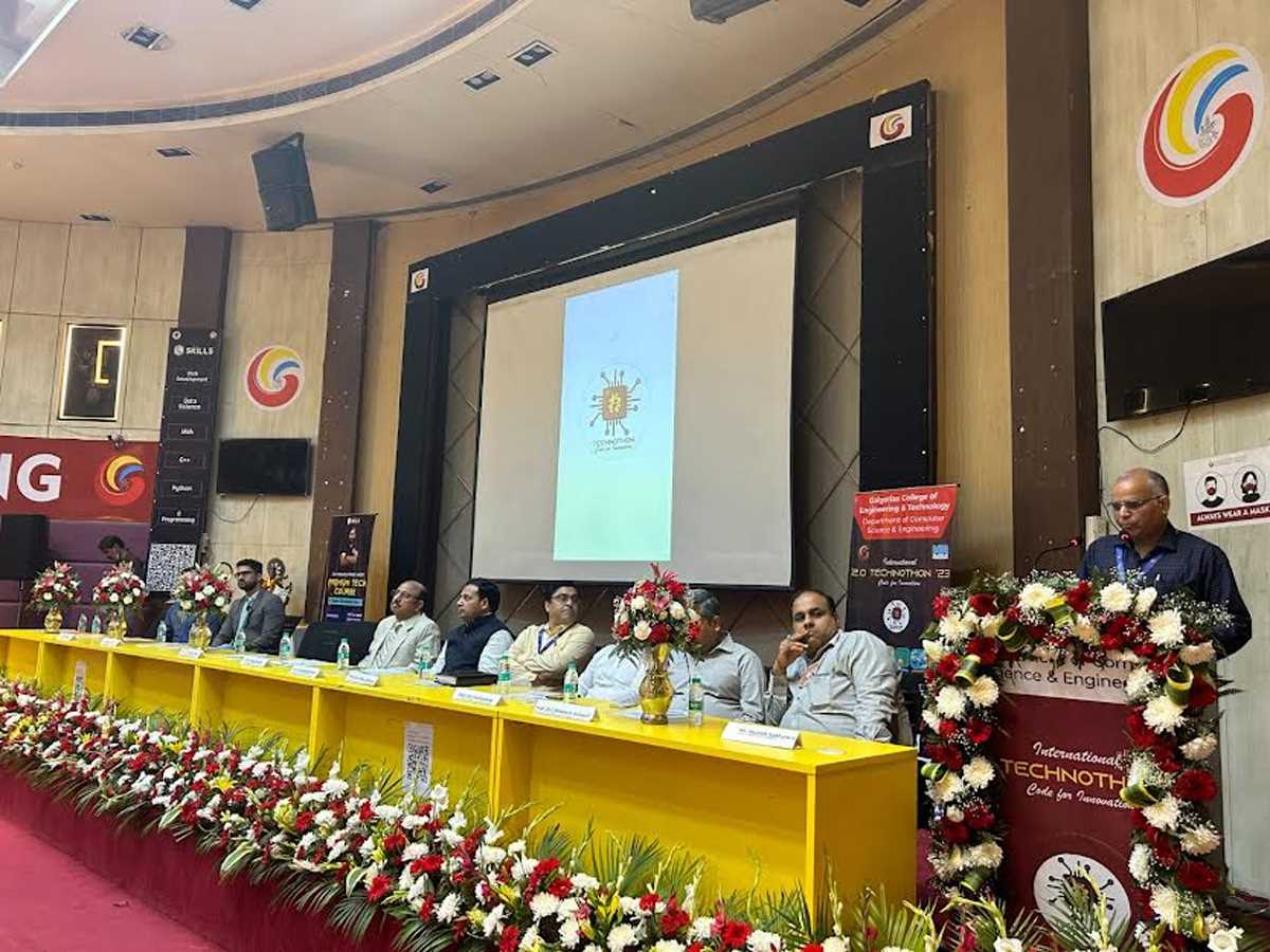 टेक्नोथॉन में विद्यार्थियों ने साइबर, सड़क सुरक्षा व स्वाथ्य पर प्रस्तुत किए प्रोजेक्ट