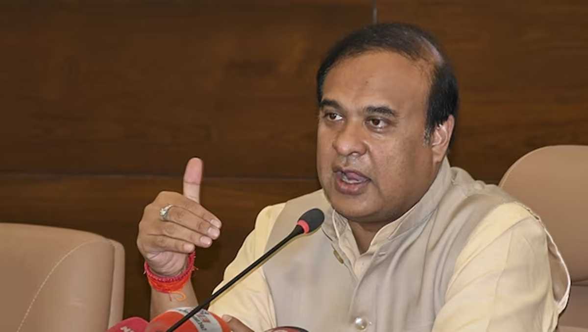 असम के मुख्यमंत्री ने राहुल गांधी को कहा डरपोक