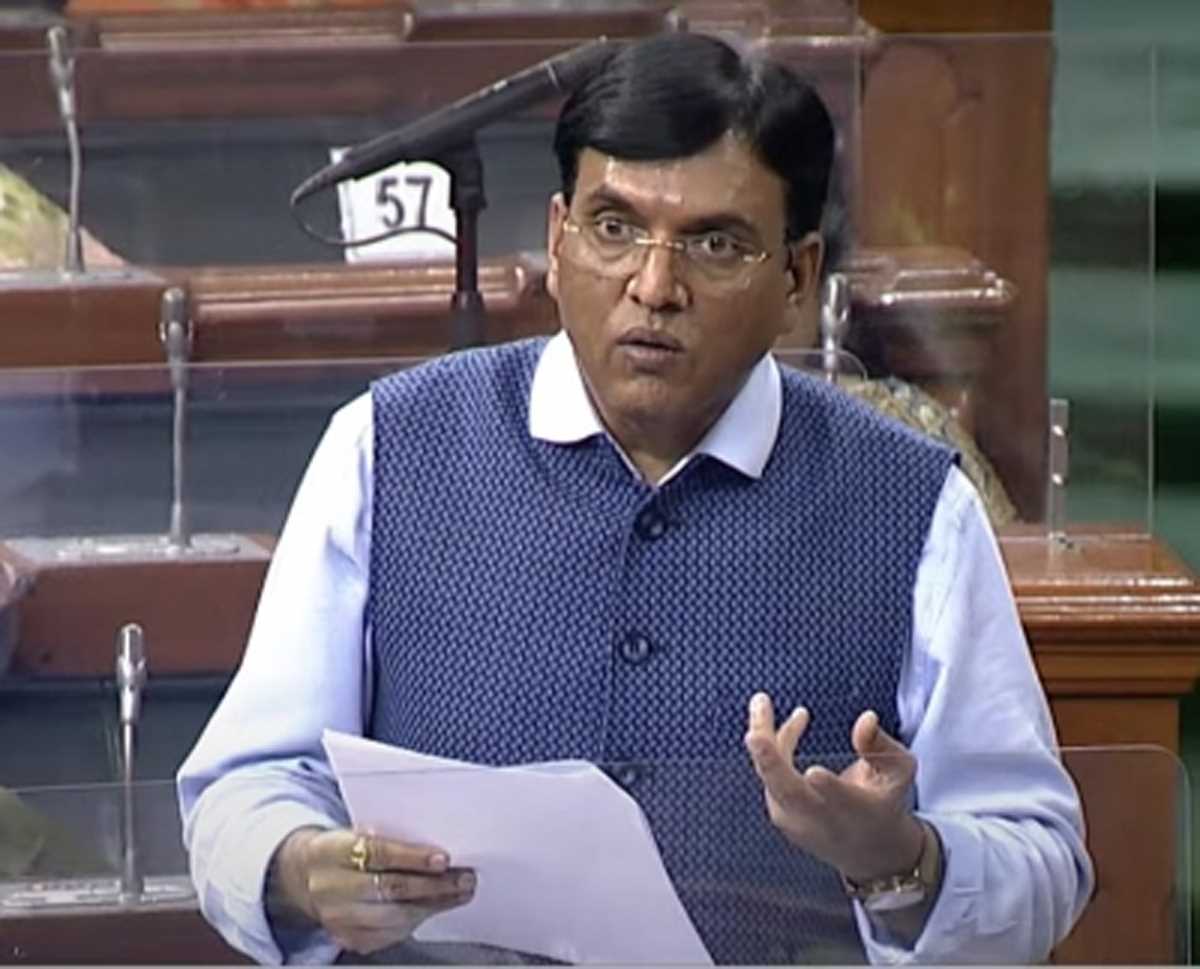 स्वयं सहायता समूहों को रियायती दर पर मिलेंगे ड्रोन, खेती में होगा उपयोग : मंडाविया