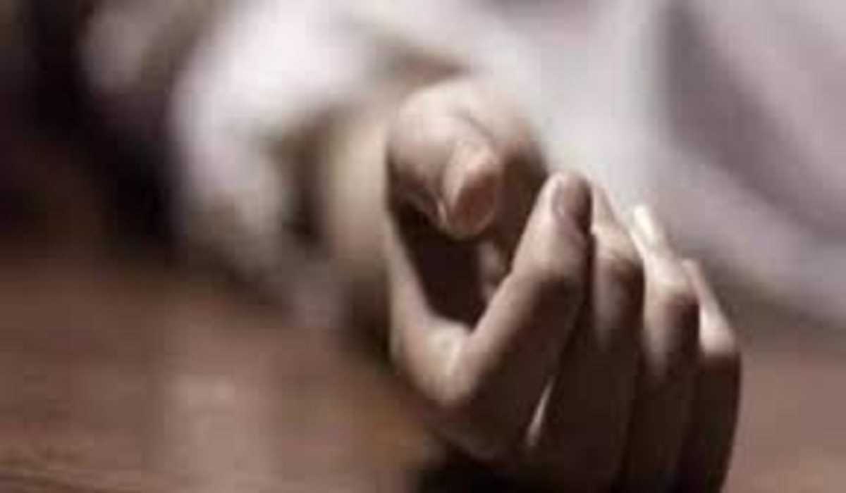 इंदौर- करणी सेना के नेता मोहित सिंह पटेल का शव कार मे मिला इंदौर- करणी सेना के नेता मोहित सिंह पटेल का शव कार मे मिला