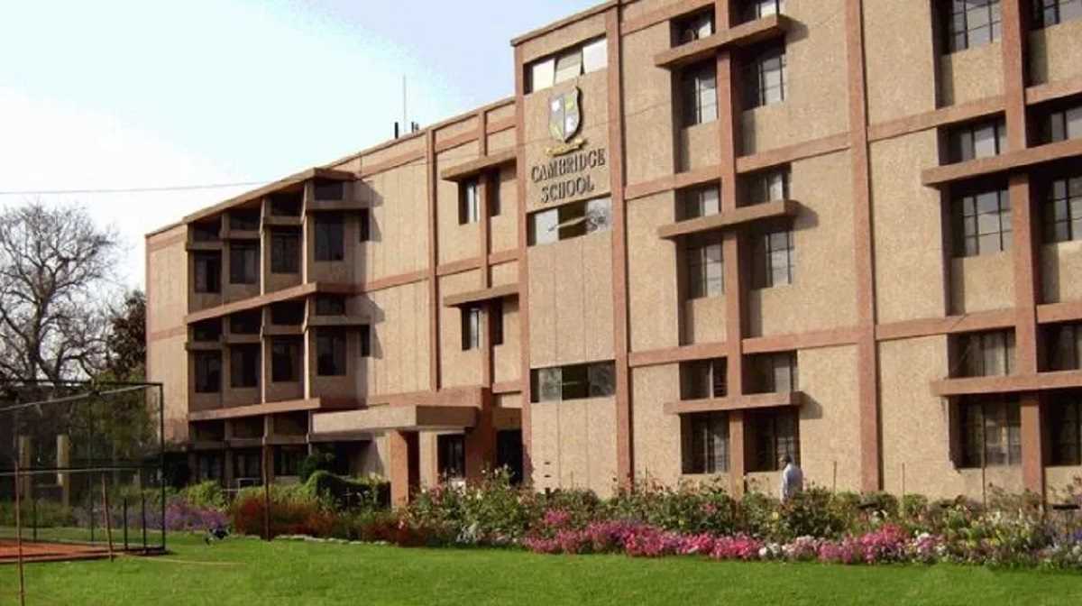 दिल्ली के स्कूलों को फिर मिली बम से उड़ाने की धमकी