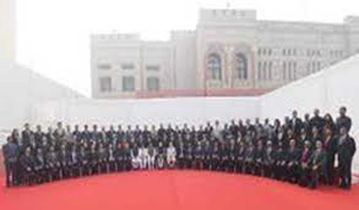 पुलिस को संवेदनशील तथा प्रौद्योगिकी में पारंगत बनायें : मोदी