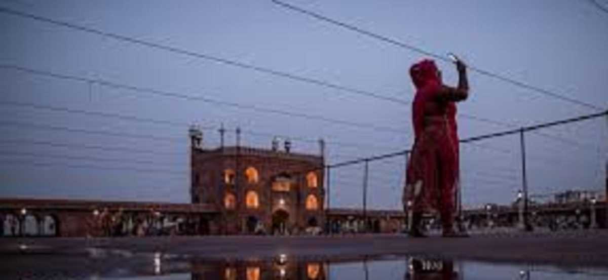 नए प्रसारण विधेयक से चिंता में भारत के डिजिटल क्रिएटर्स