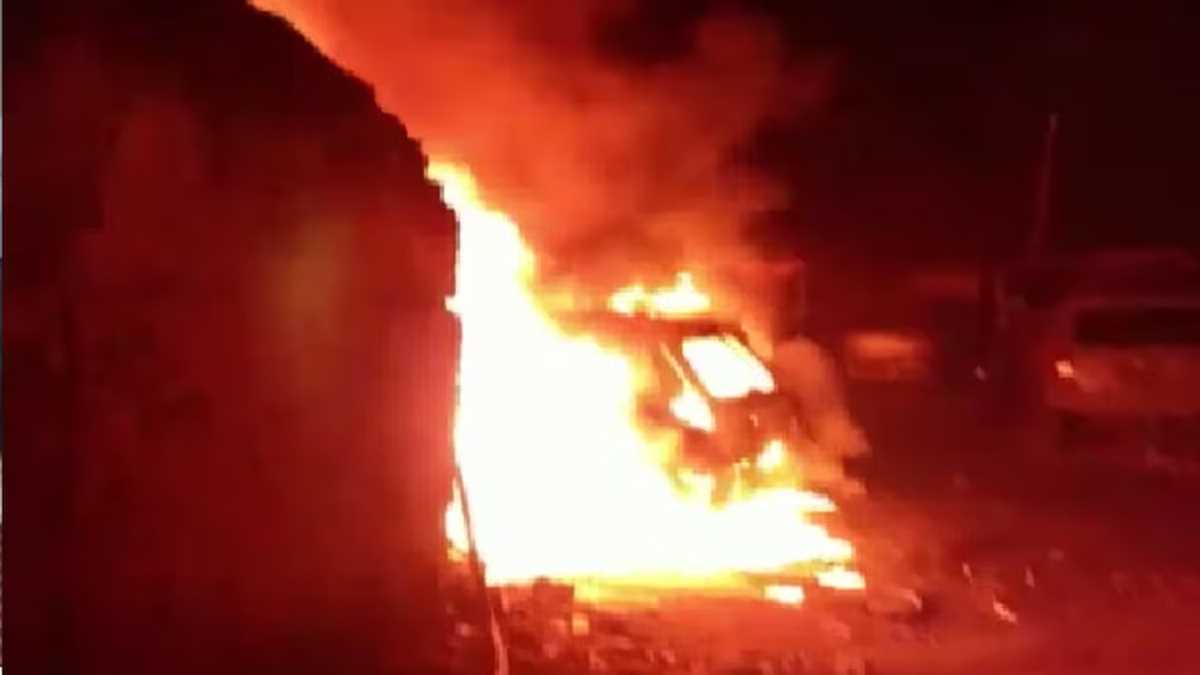 बिहार में थम नहीं रही हिंसा, सासाराम में बम ब्लास्ट, 5 घायलों को भेजा गया अस्पताल