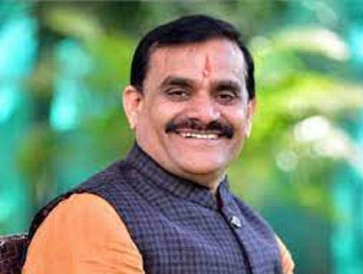 कांग्रेस ने कमलनाथ को सूची में दरकिनार कर दिया: शर्मा कांग्रेस ने कमलनाथ को सूची में दरकिनार कर दिया: शर्मा