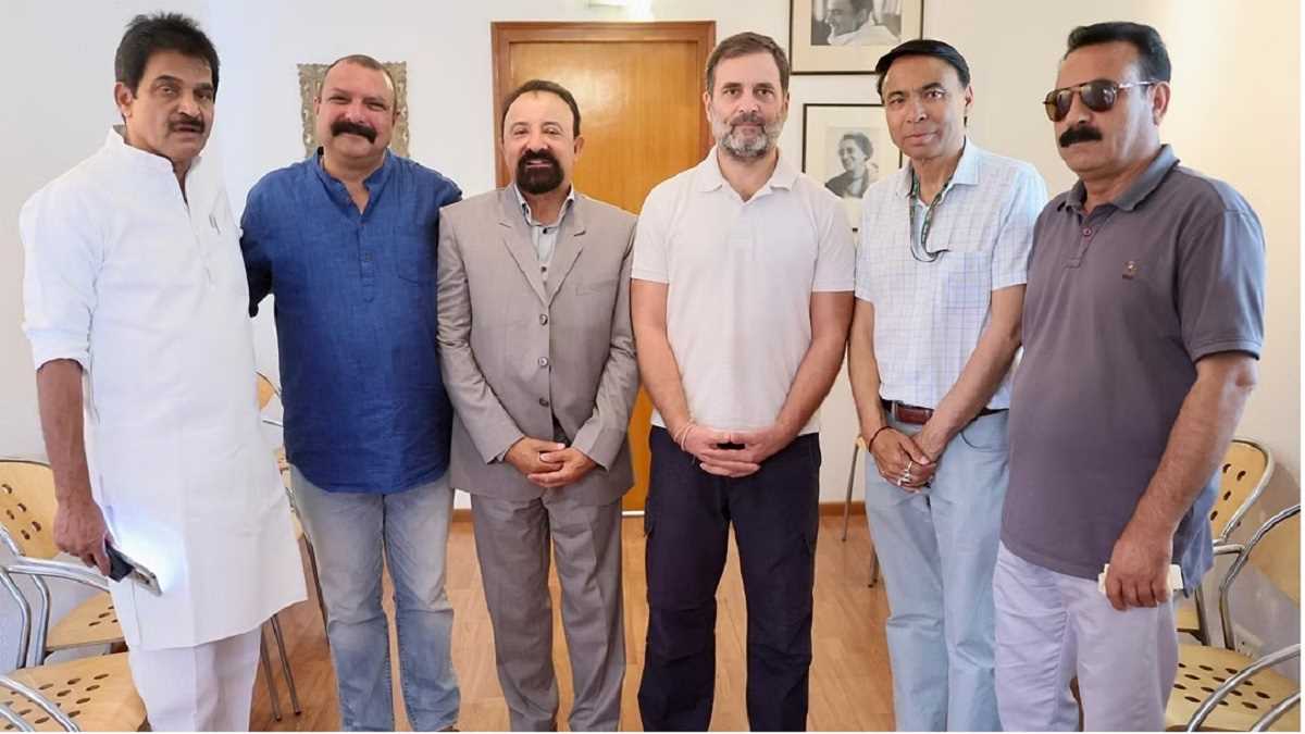 लद्दाख से निर्दलीय सांसद मोहम्मद हनीफा ने राहुल गांधी से की मुलाकात