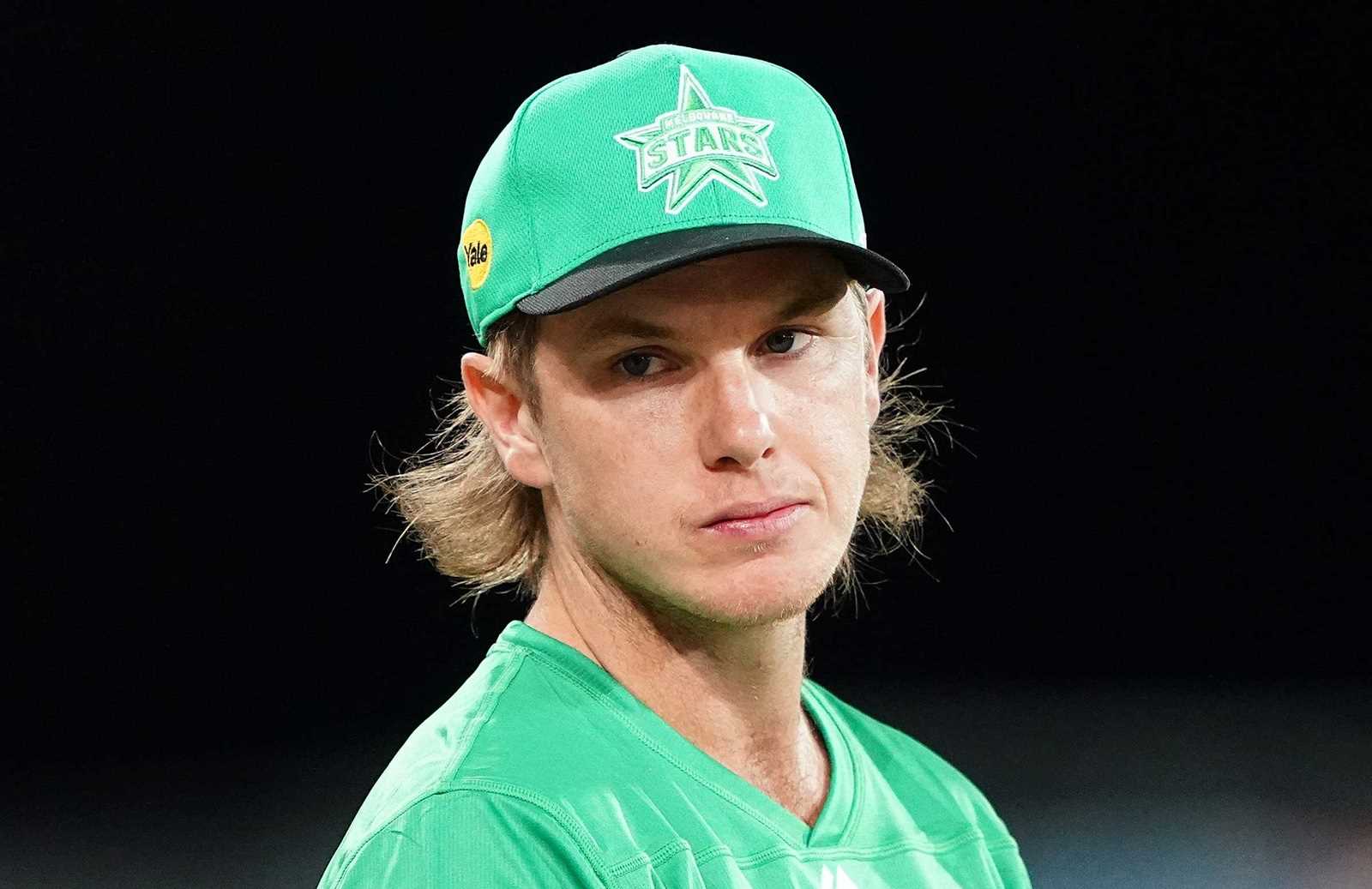 अपशब्दों का इस्तेमाल करने के कारण एडम जाम्पा एक मैच पर बैन