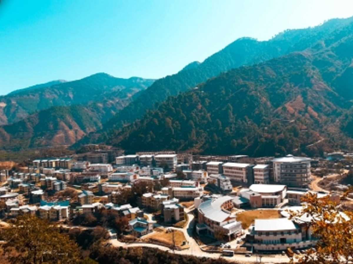 एडवांस कंप्यूटिंग, एआई और रोबोटिक्स सीखेंगे आईआईटी मंडी में यूपी के छात्र