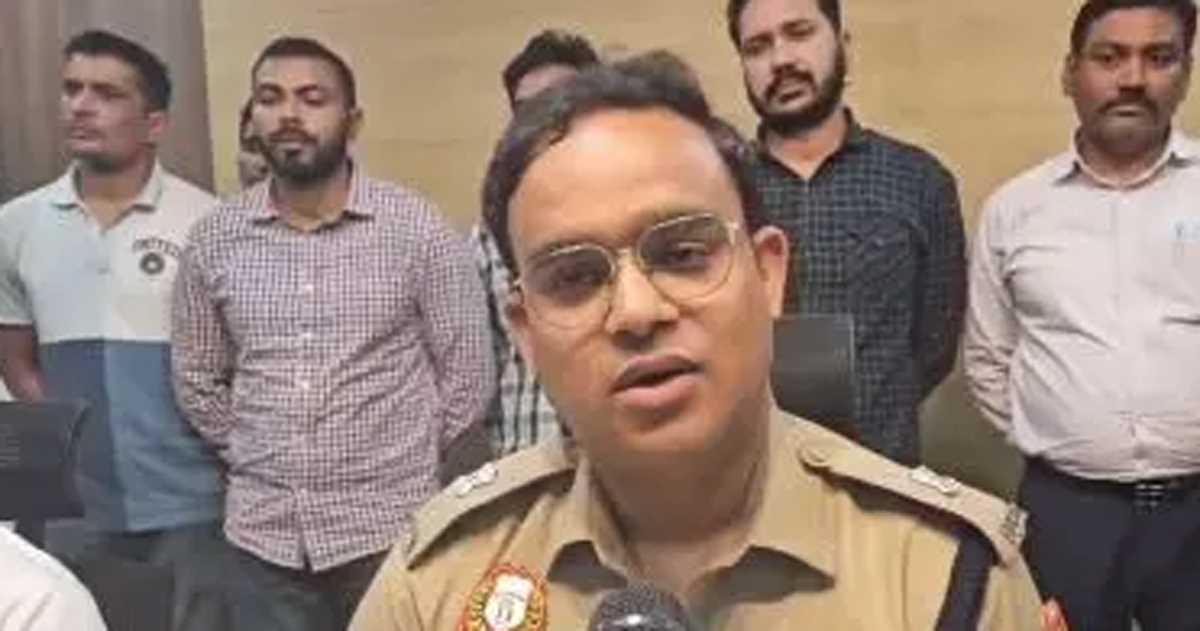 नई दिल्ली : रोहिणी में मुठभेड़ के बाद तीन वाहन चोर गिरफ्तार, अवैध हथियार बरामद