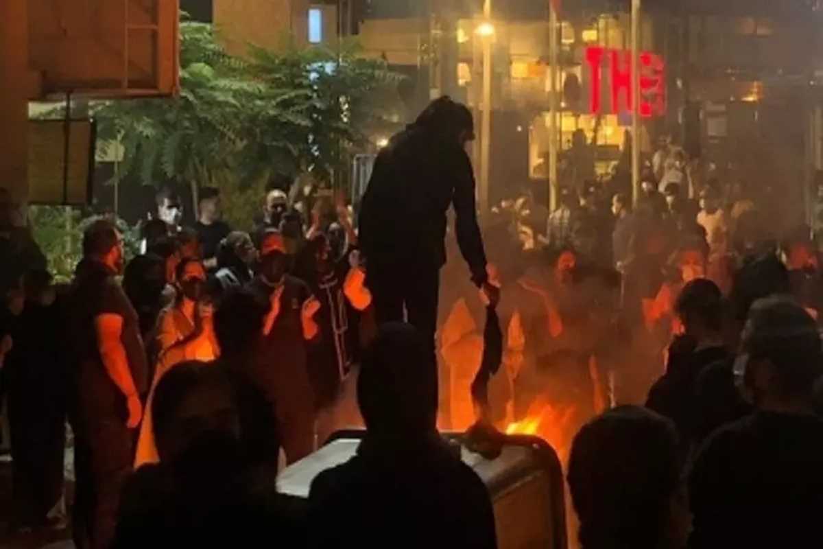 ईरान में हुए विरोध प्रदर्शनों में कम से कम 326 लोग मारे गए ईरान में हुए विरोध प्रदर्शनों में कम से कम 326 लोग मारे गए