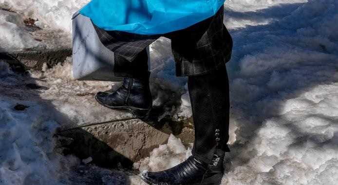 सर्द मौसम और बर्फबारी नहीं अफवाहों से परेशान हैं कश्मीर के स्वास्थ्यकर्मी