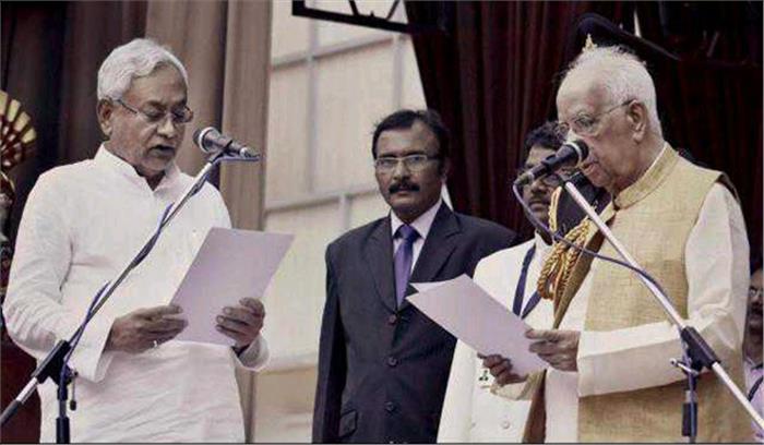 16 घंटे में सहयोगी बदल नीतीश फिर बने मुख्यमंत्री, चार साल बाद भाजपा की वापसी