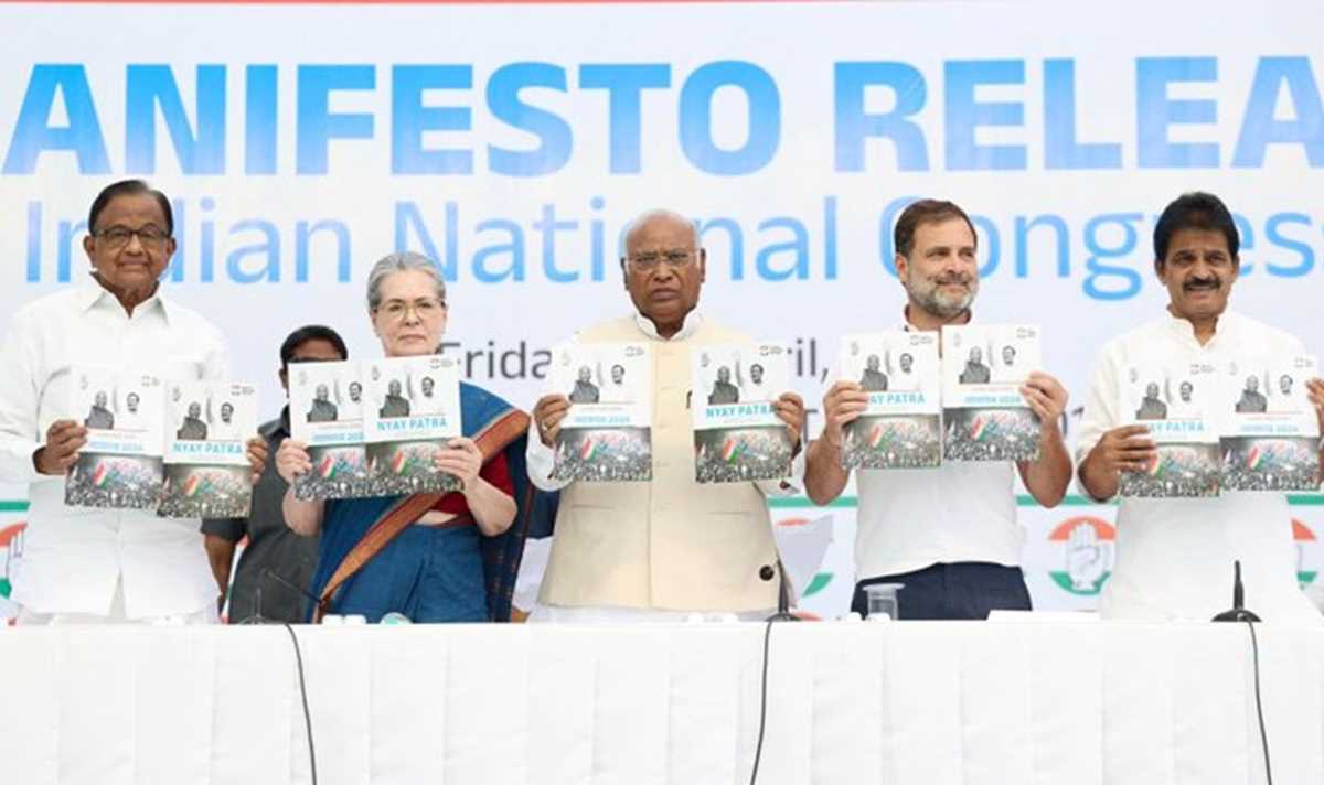 कांग्रेस का चुनावी दांव : 30 लाख नौकरी, महिलाओं को 1 लाख रुपए