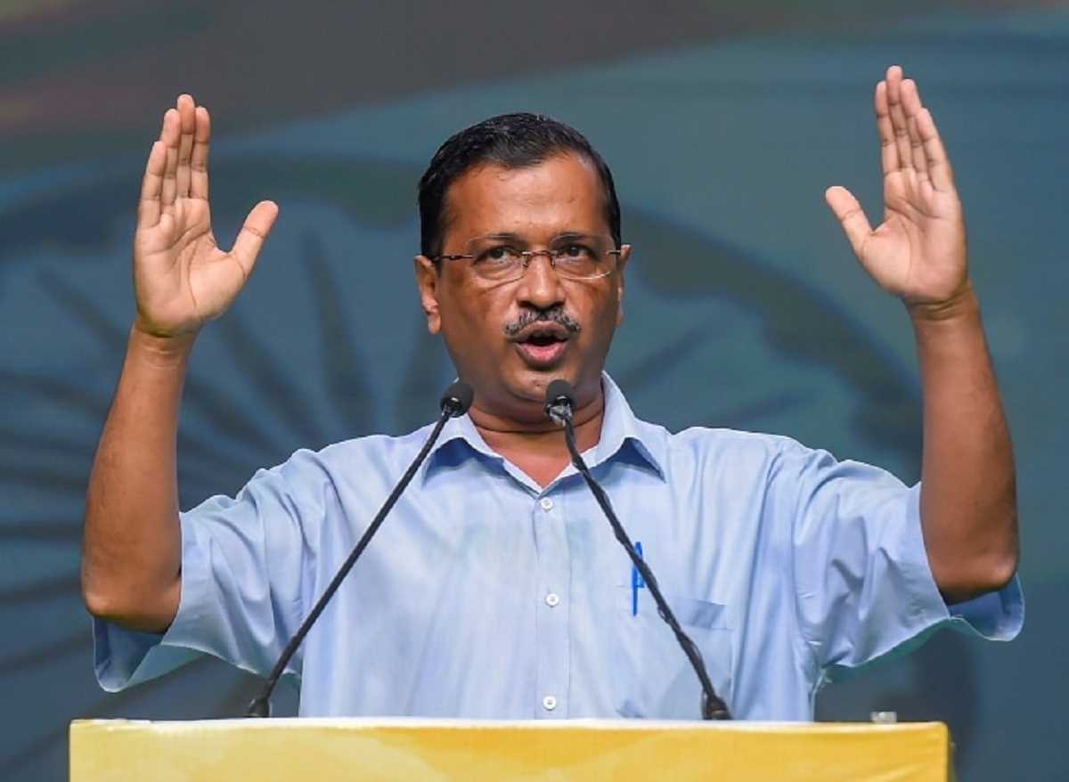 केजरीवाल ने ऑपरेशन लोटस पर भाजपा पर आरोप लगा बोला आखिर इन लोगों के पास ये पैसा आ कहां से रहा है केजरीवाल ने ऑपरेशन लोटस पर भाजपा पर आरोप लगा बोला आखिर इन लोगों के पास ये पैसा आ कहां से रहा है