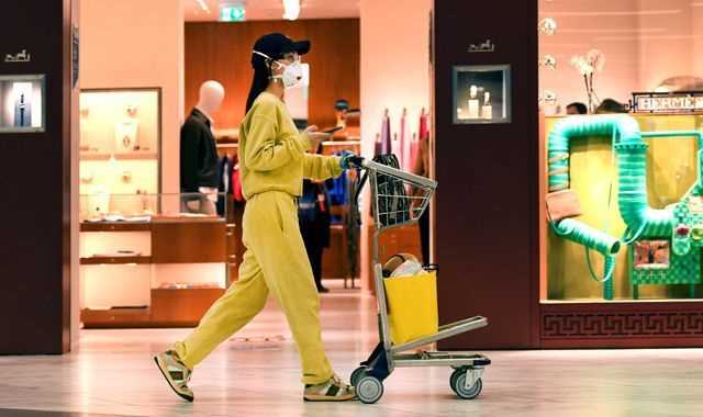 ब्रिटेन में कोरोना का नया स्ट्रेन, दुनियाभर में मचा हड़कंप