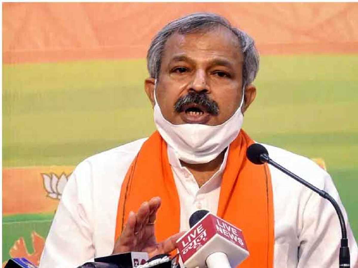 सरकार के साथ-साथ केजरीवाल चला रहे हैं अरविंद केजरीवाल वसूली कंपनी : आदेश गुप्ता