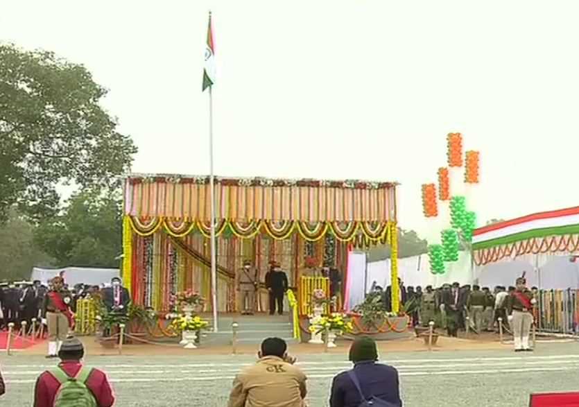 गणतंत्र दिवस पर सीएम शिवराज सिंह चौहान ने रीवा में किया ध्वजारोहण