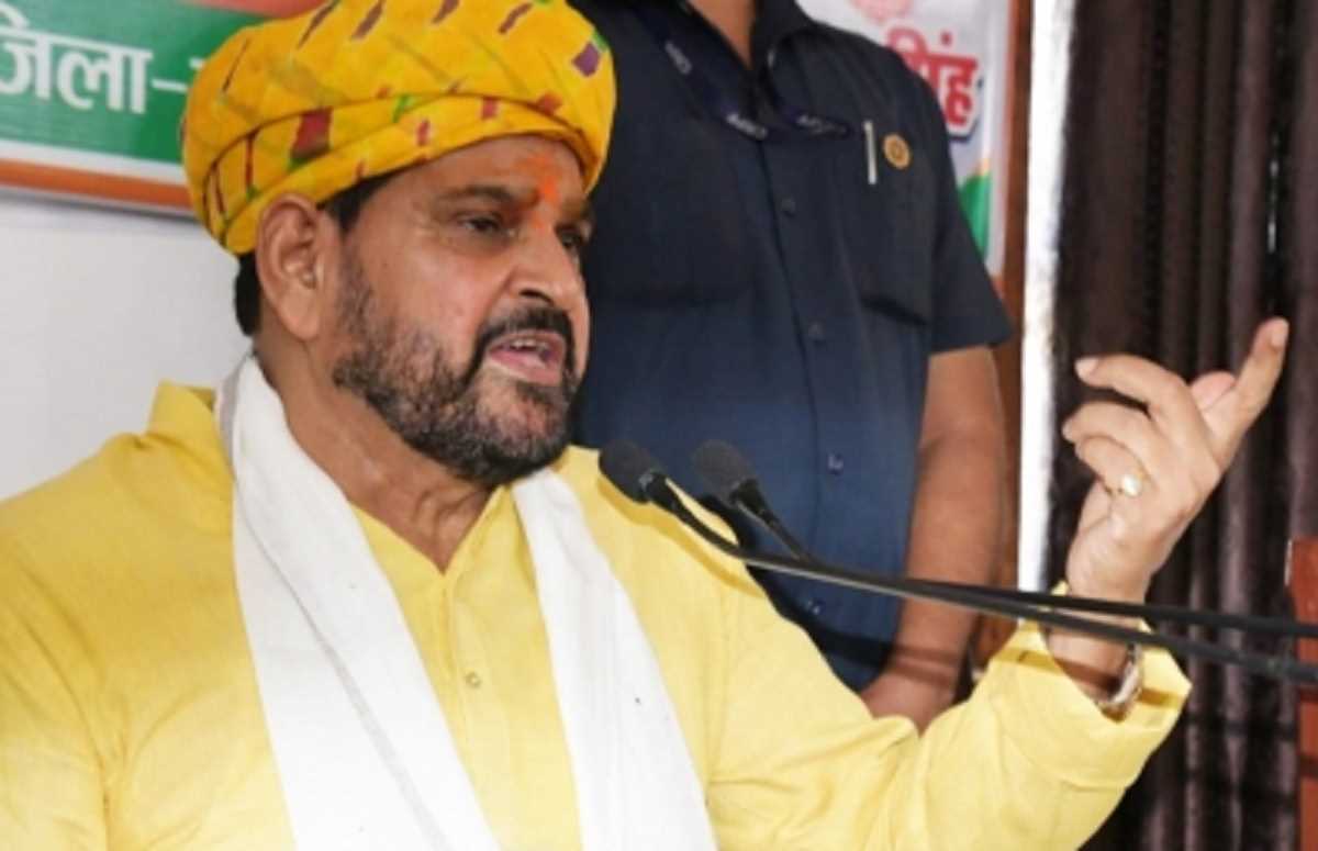 बृजभूषण शरण सिंह ने 2024 लोकसभा चुनाव लड़ने की घोषणा की